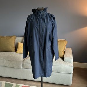 Everlane “City Anorak” Jacket - Navy (Small)